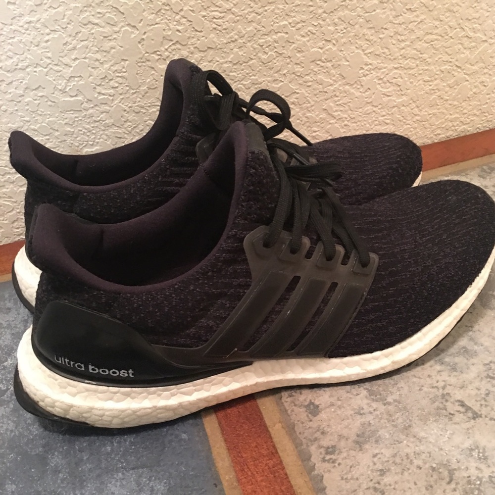 Adidas Ultra Boost Women’s 10